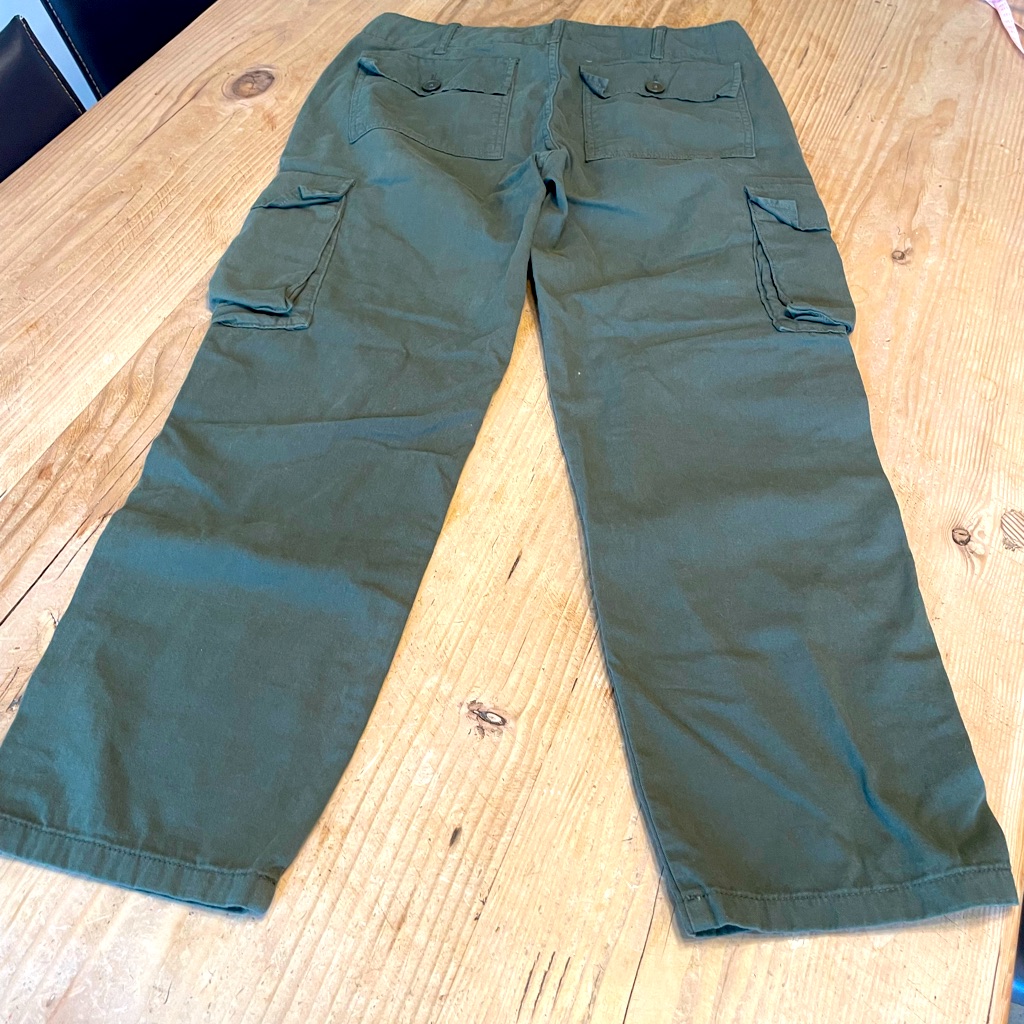 - Like New!! Frame Cargo Pants. Worn Twice.